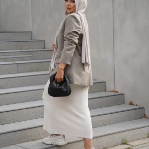 Stylish Conservative Look